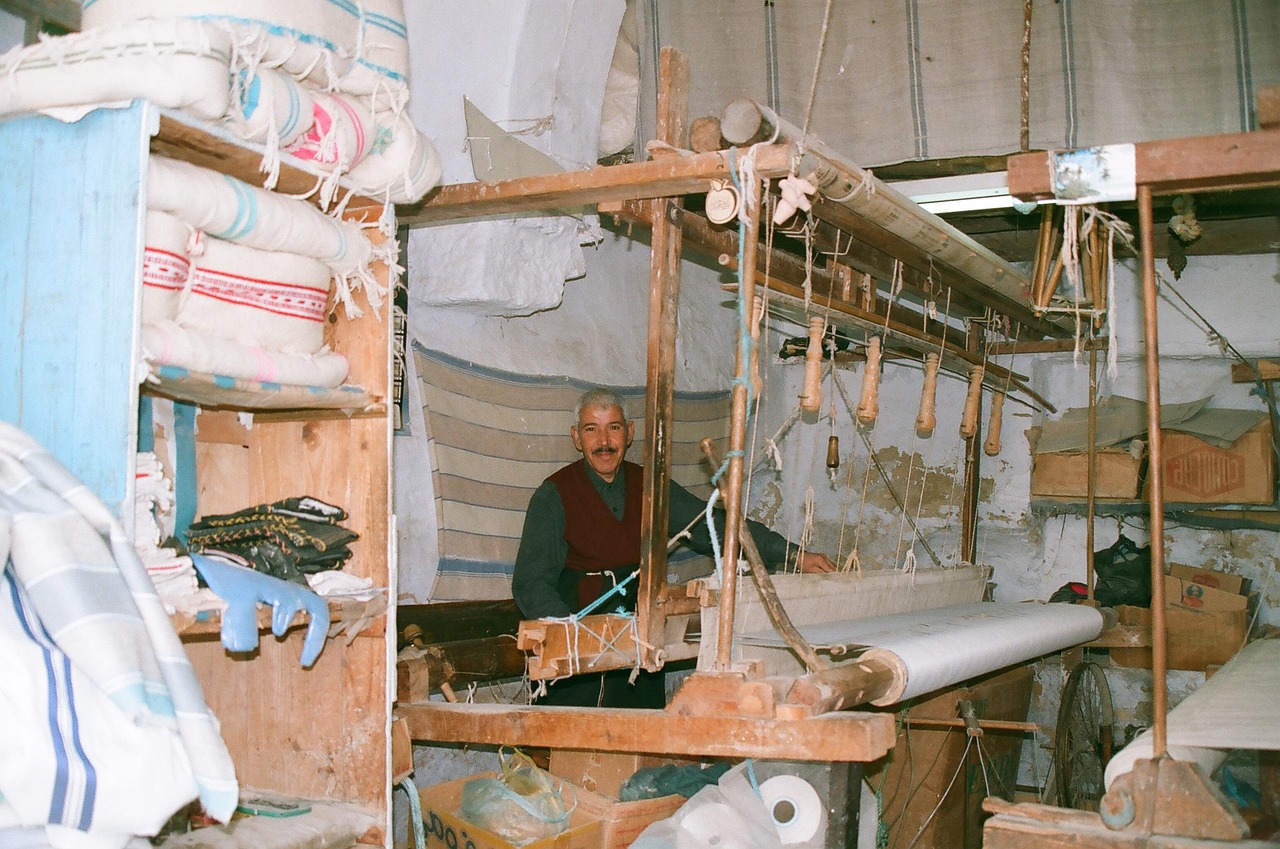 They Called It Woven Air. Then Britain Made Sure No One Could Weave It Again.