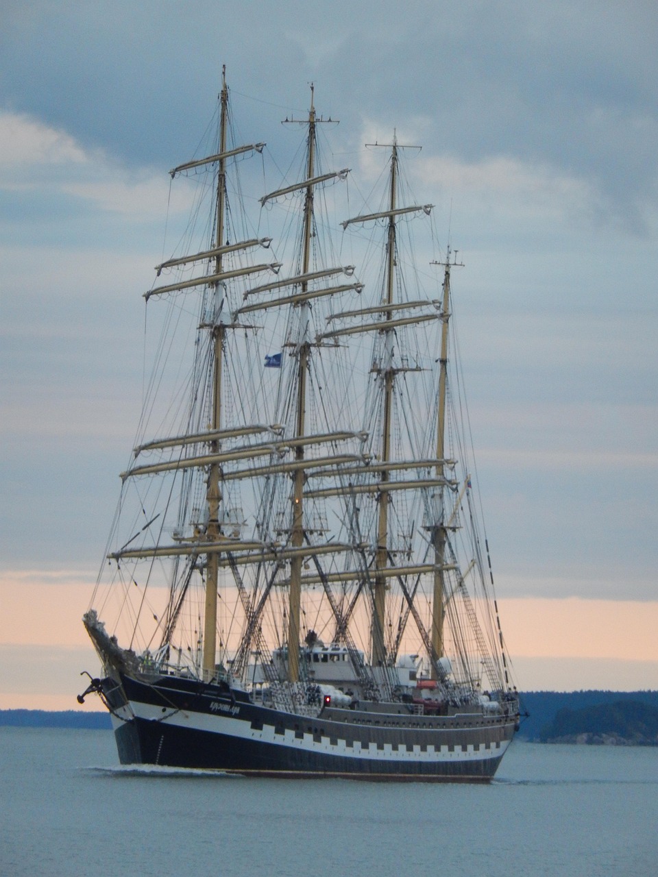 Britain's Oldest Warship Still Afloat Was Built in Bombay. The Industry Behind It Was Left to Die